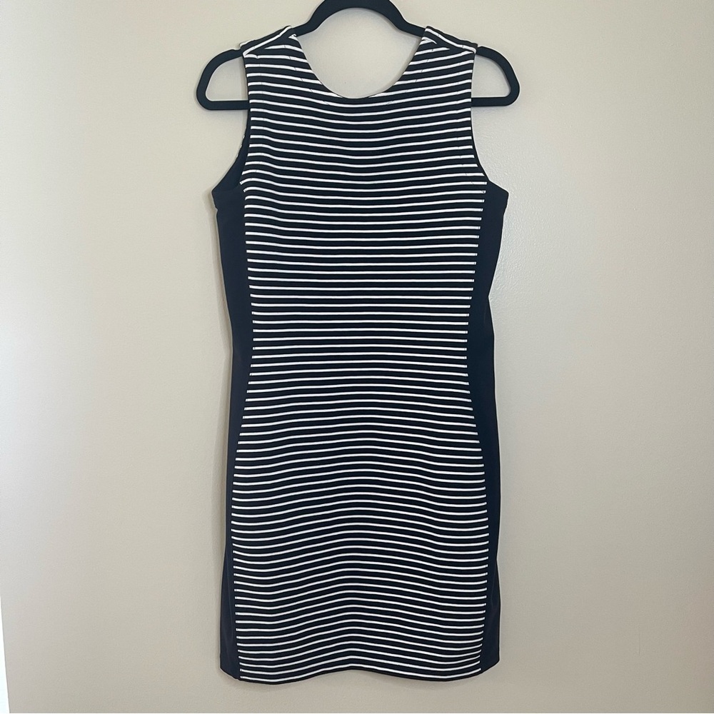 Athleta Women's Medium Black/White Striped Bodycon Athletic Tank Dress Stretch